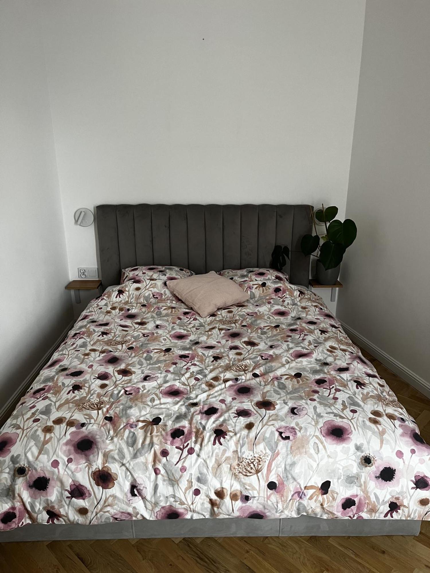 High Standard In Jewish District, Shared With Host Homestay